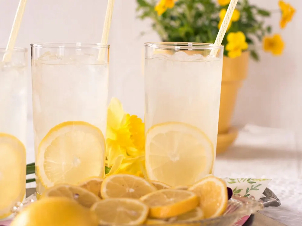 Lemonade (large)